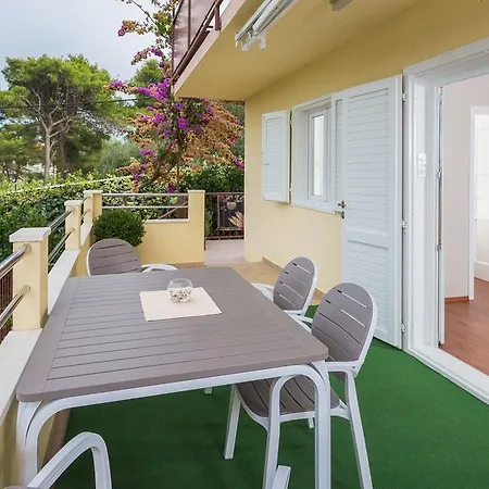Appartamento Beach Relax Slatine